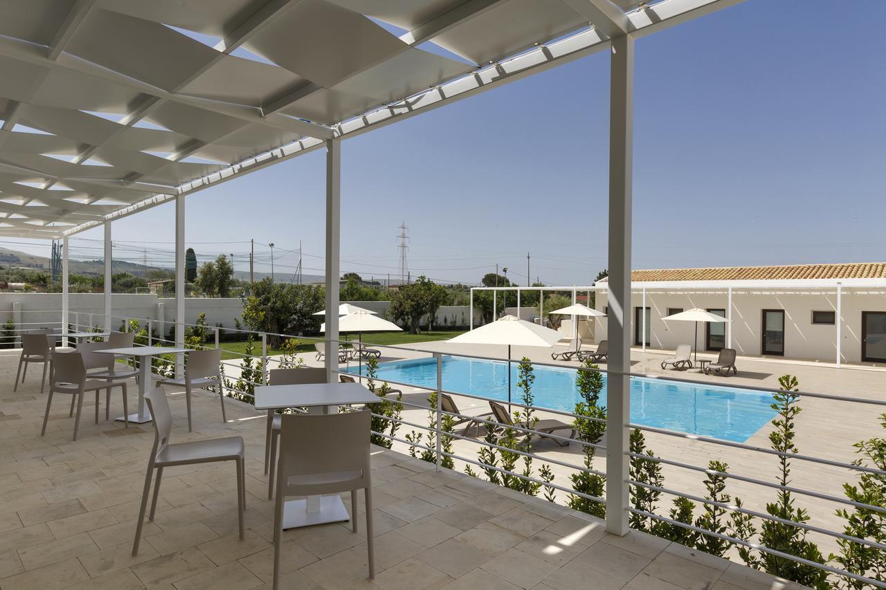 Southeast Hotel Chiaramonte Gulfi Buitenkant foto